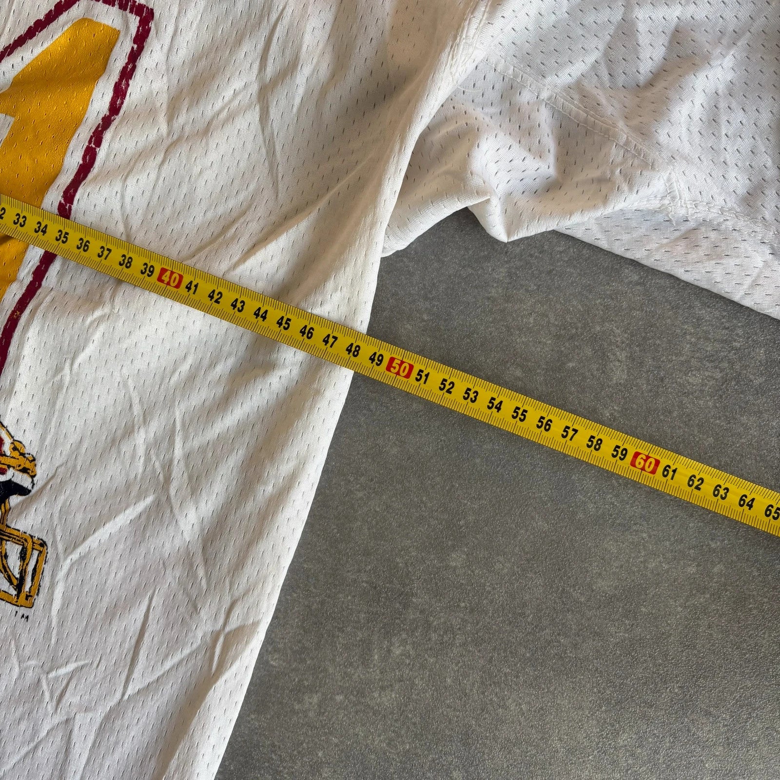 Champion Washington Redskins 81 White Vintage NFL Football Jersey Mens Medium
