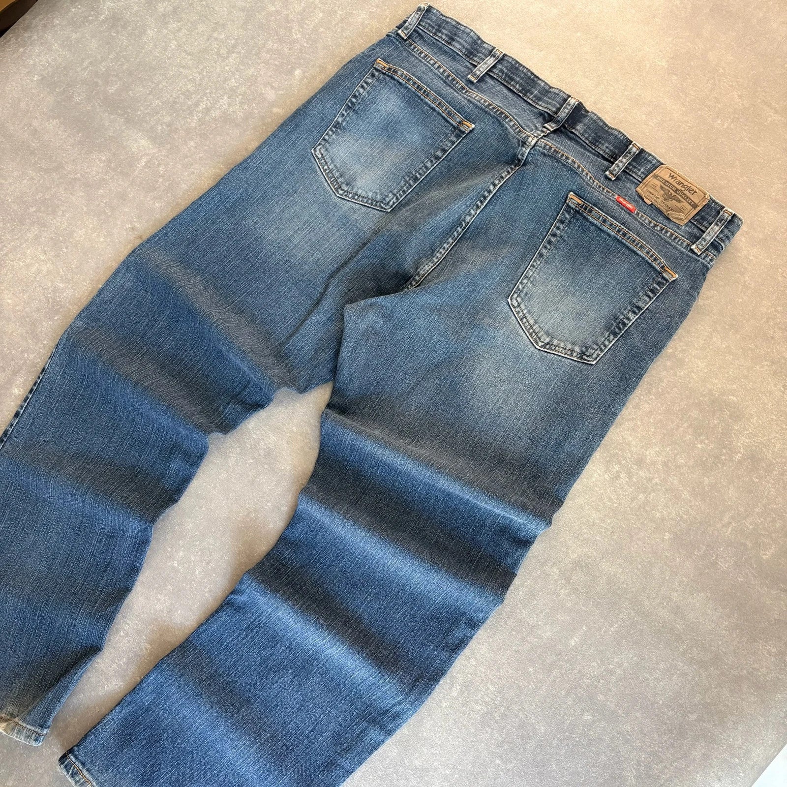 Wrangler Blue Denim Jeans Men Straight Leg Western Workwear Vintage Cotton Casual Denim