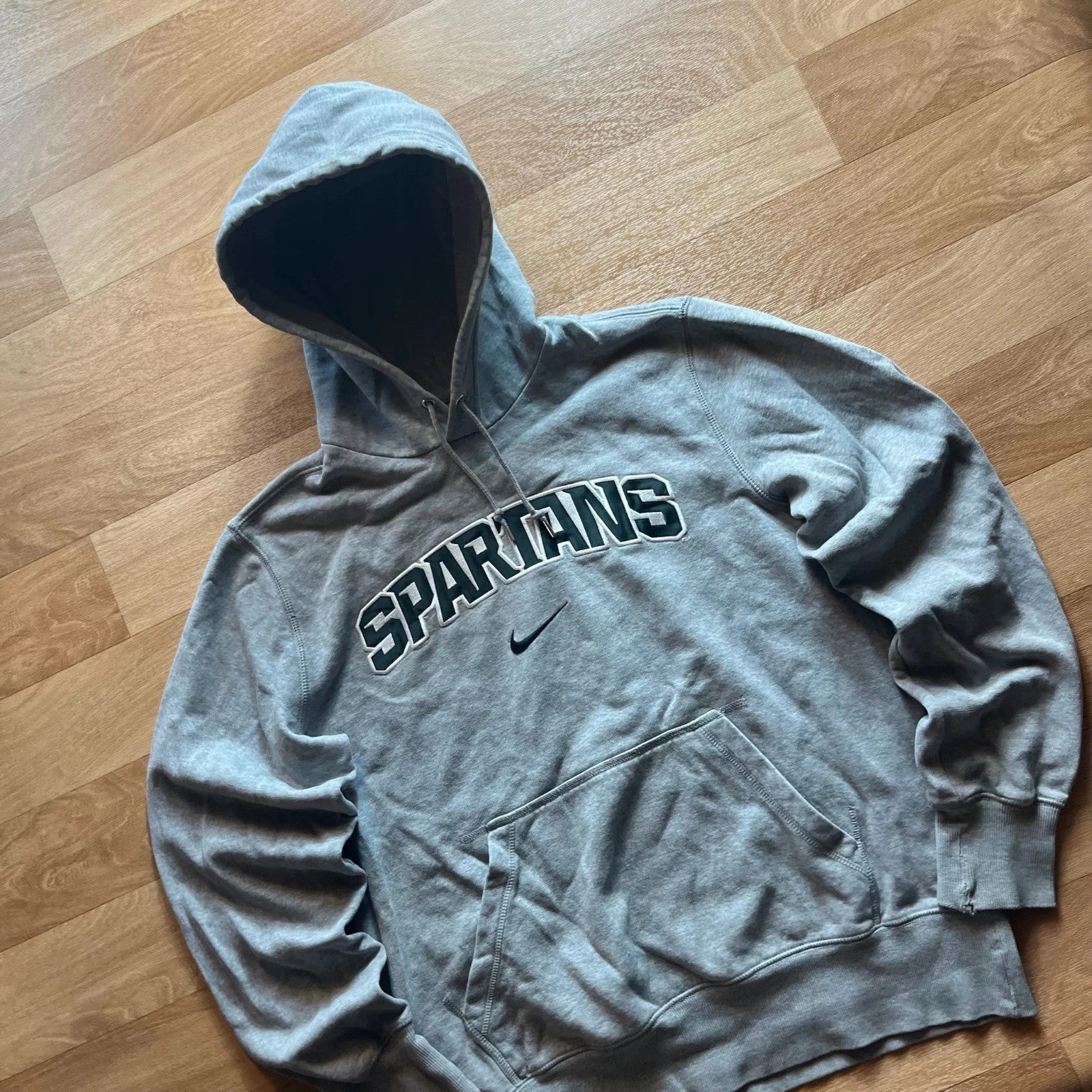 Nike Michigan State Spartans Grey Embroidered Collegiate Vintage Hoodie Mens