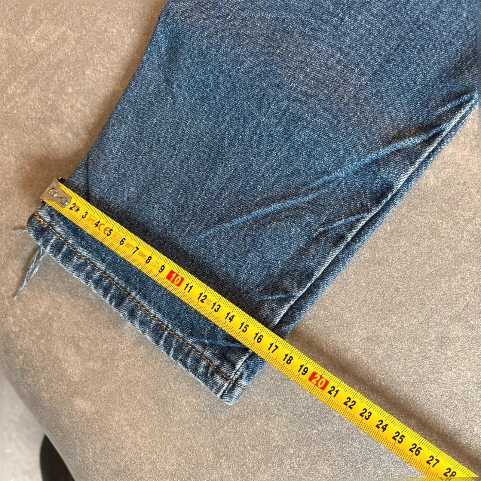Levis 511 Slim Fit jeans Mens W29 L30 Mid Wash Blue Denim Vintage Red Tab Tapered Slim Distressed