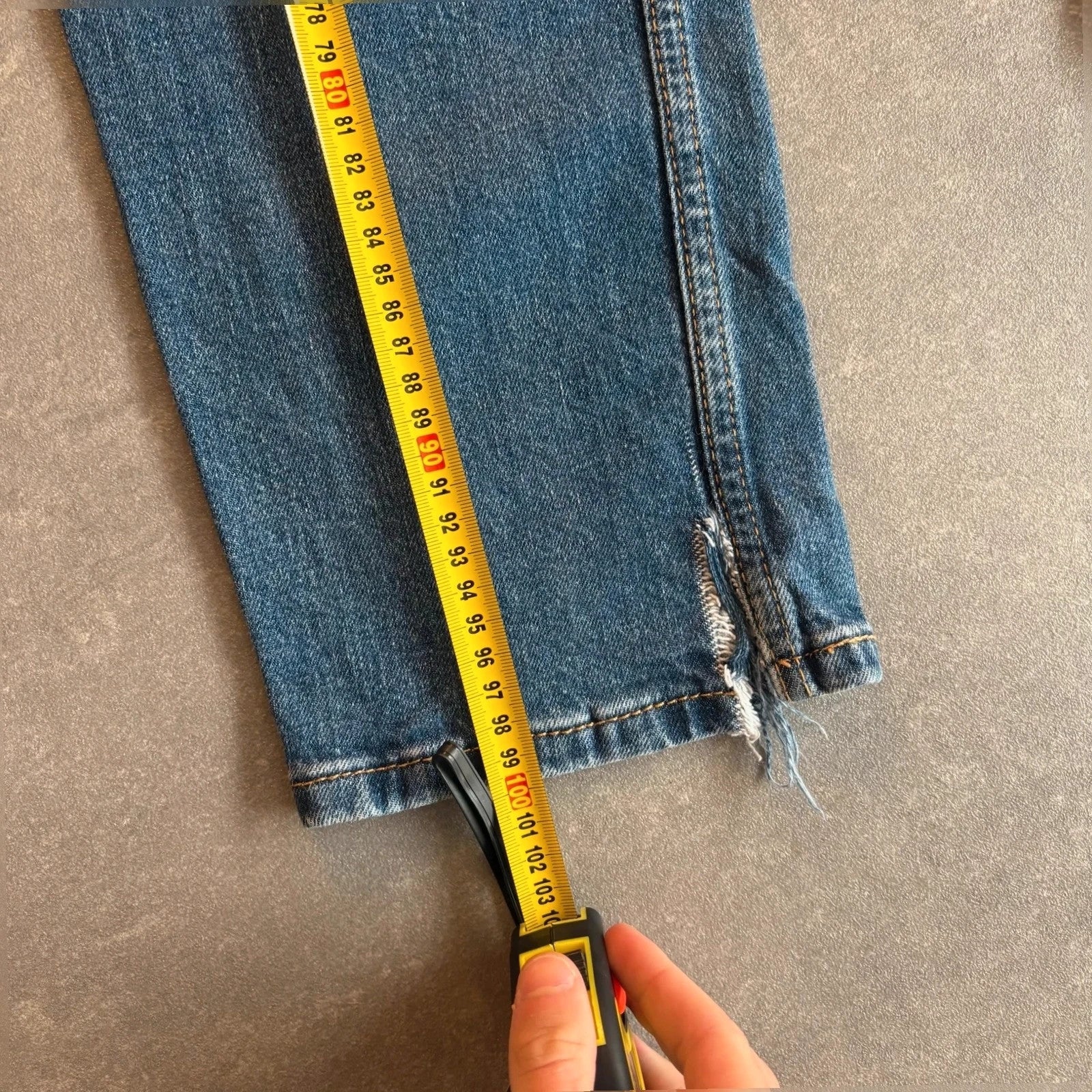 Levis 511 Slim Fit jeans Mens W29 L30 Mid Wash Blue Denim Vintage Red Tab Tapered Slim Distressed