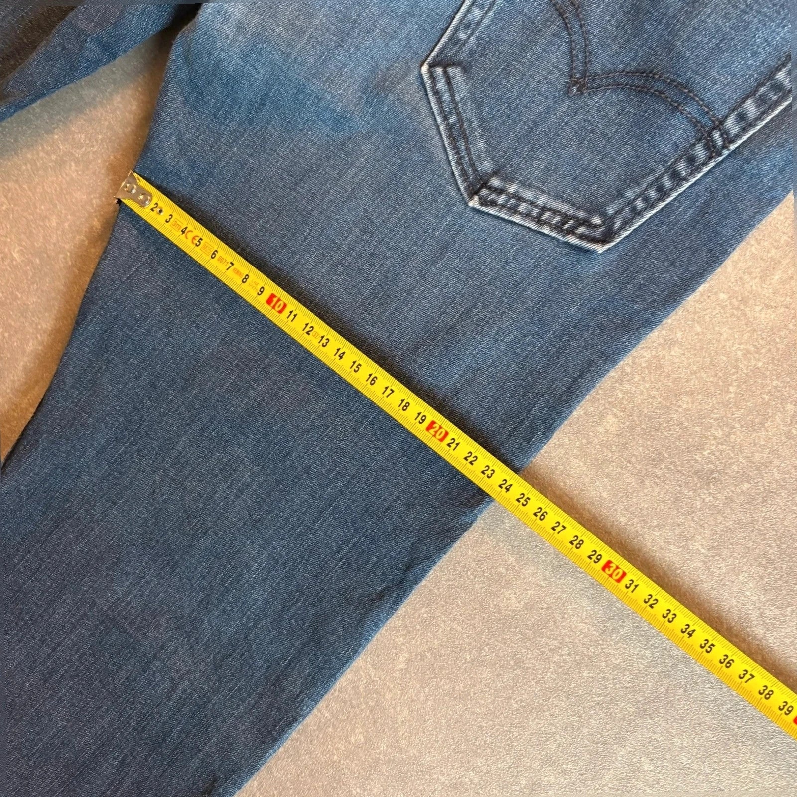 Levis 502 Regular Taper Jeans Mens W32 L29 Mid Wash Denim Vintage red Tab Tapered Straight Leg Faded
