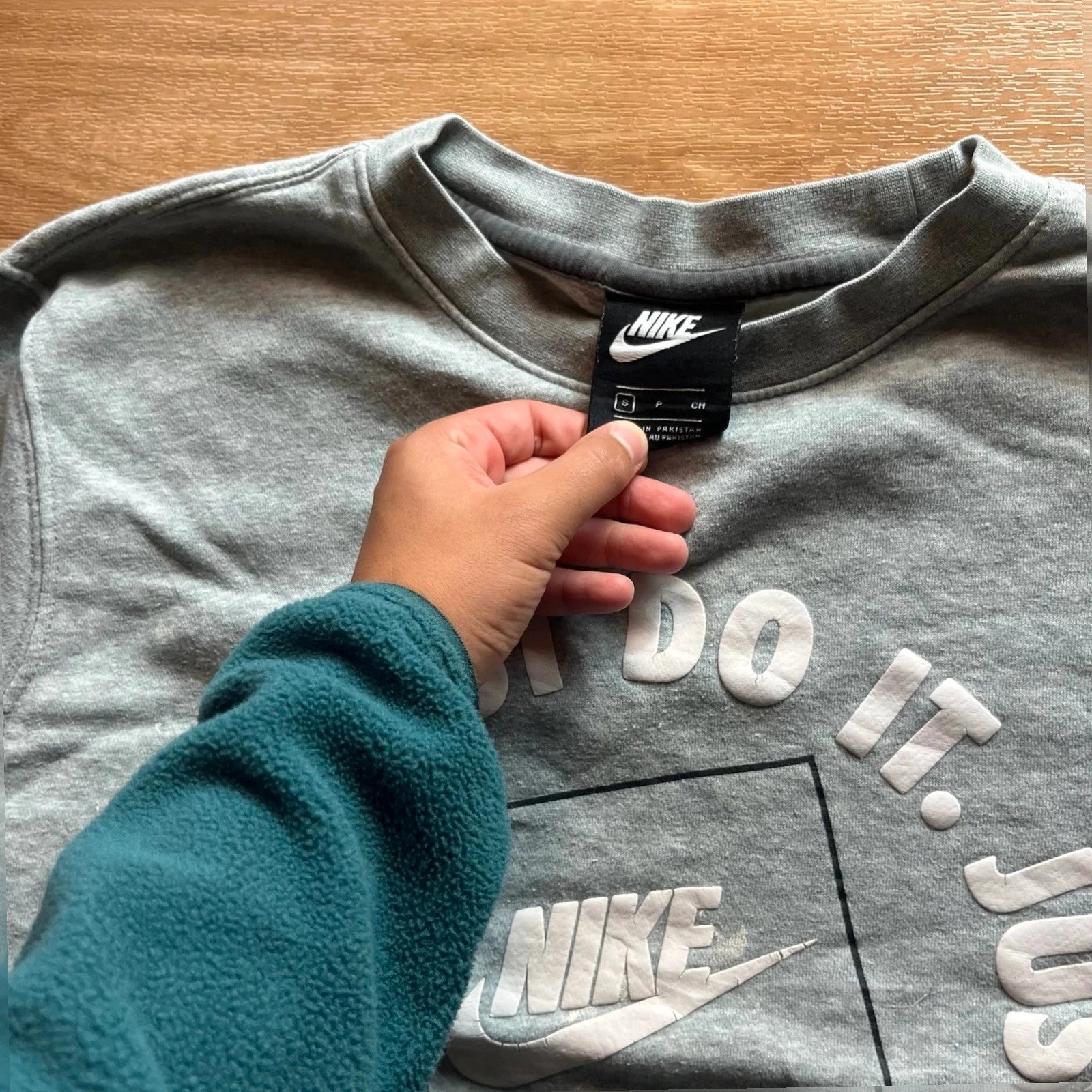 Nike Just do It Grey Heather Circle Puff Print Boxy Crewneck Sweatshirt Womens