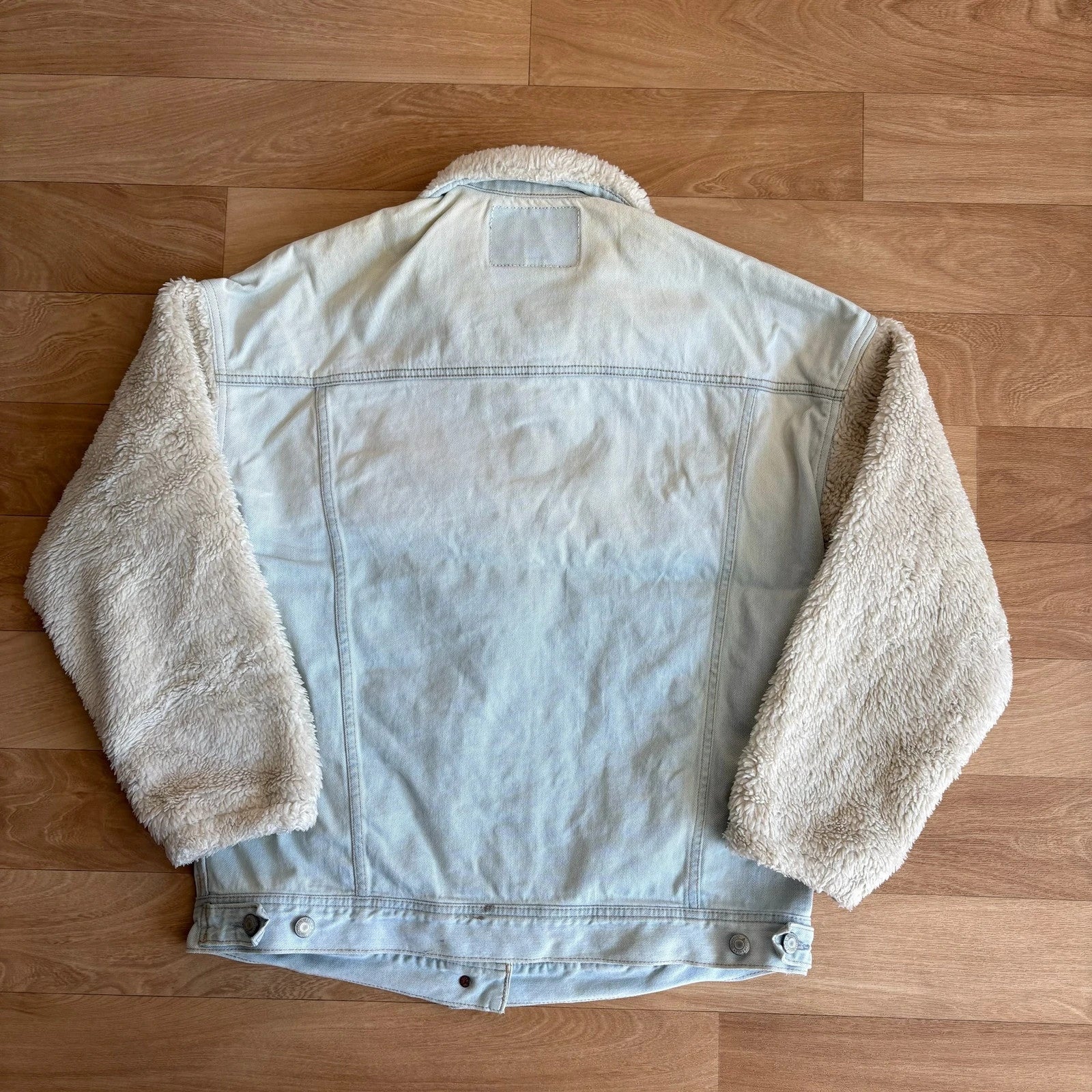 American Eagle Light Wash Sherpa Lined Denim Vintage Trucker Jacket Sherpa Mens