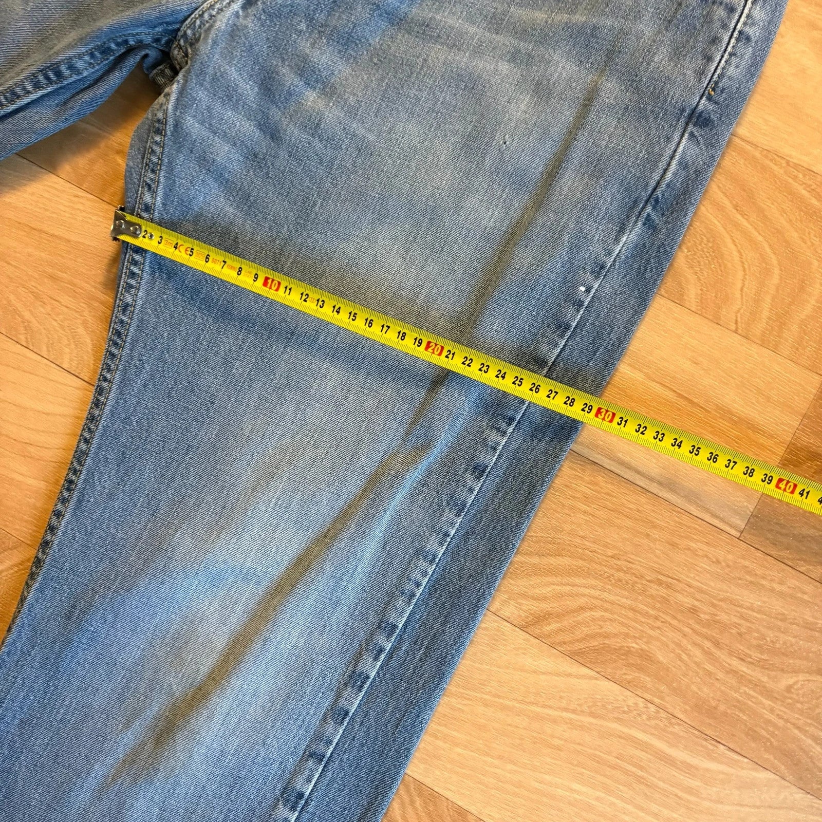 Levis Light Wash Straight Leg Faded Denim Jeans Vintage Red Tab Classic Five Pocket Mens