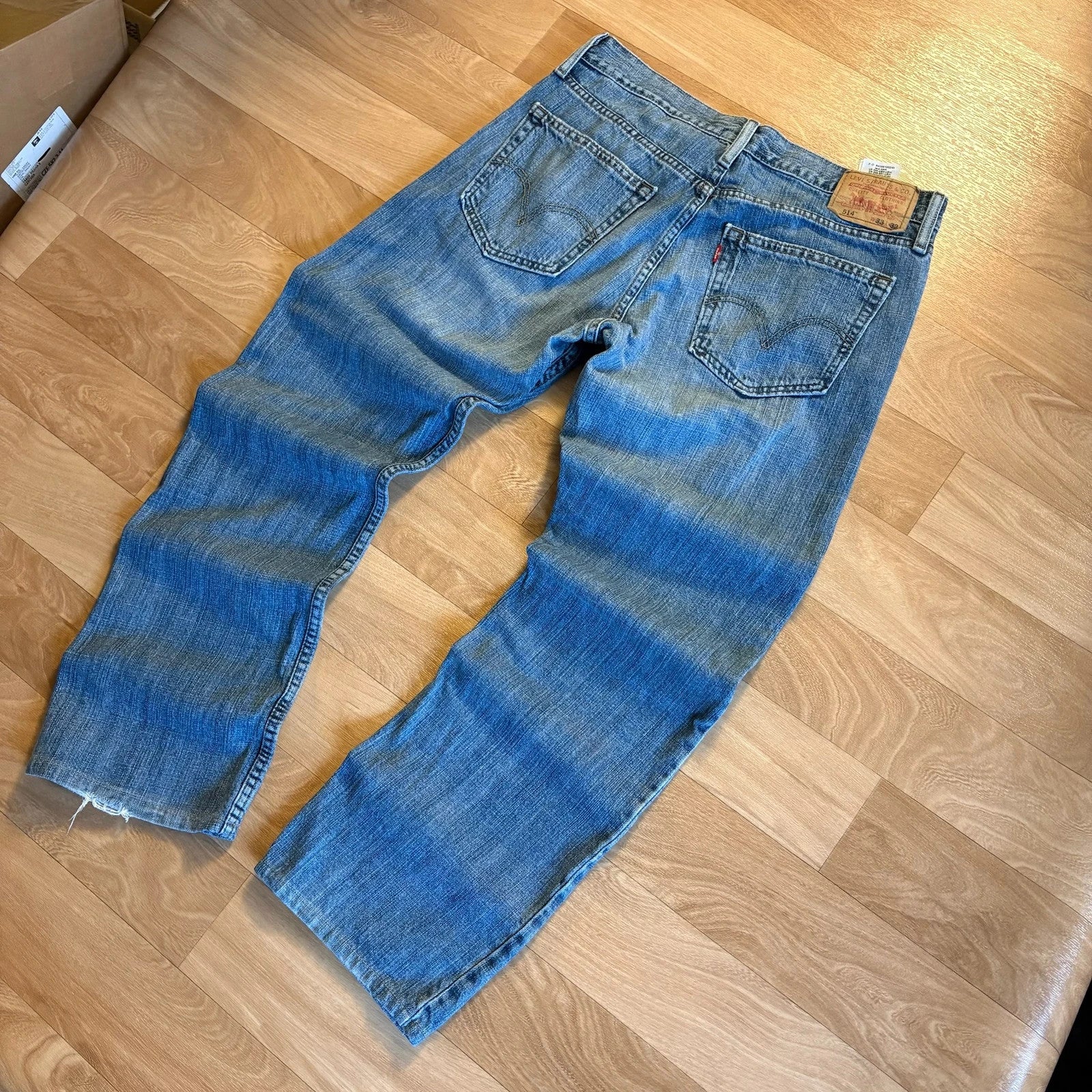 Levis 514 Slim Straight Medium Wash Jeans Faded Vintage Denim Whiskered Streetwear Mens