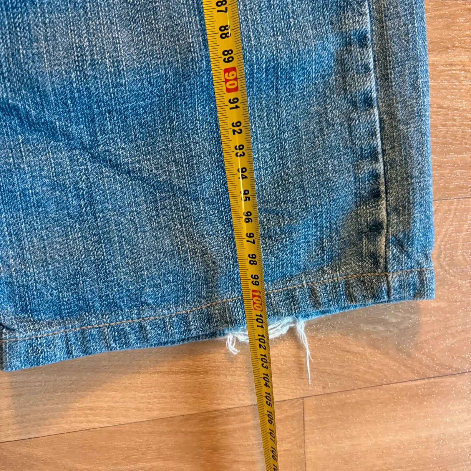 Levis 514 Slim Straight Medium Wash Jeans Faded Vintage Denim Whiskered Streetwear Mens